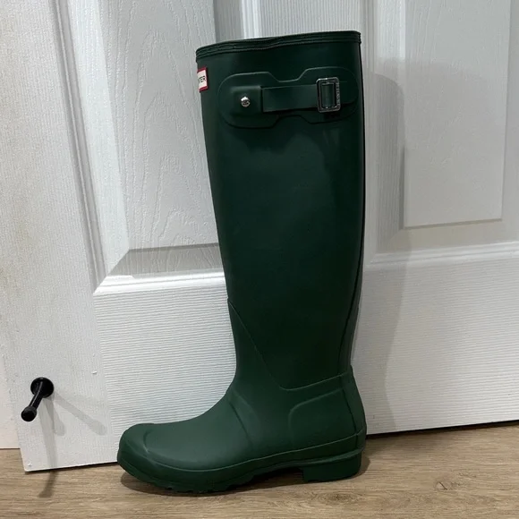 Hunter Green Women's Tall Rain Boots - Picture 2 of 10